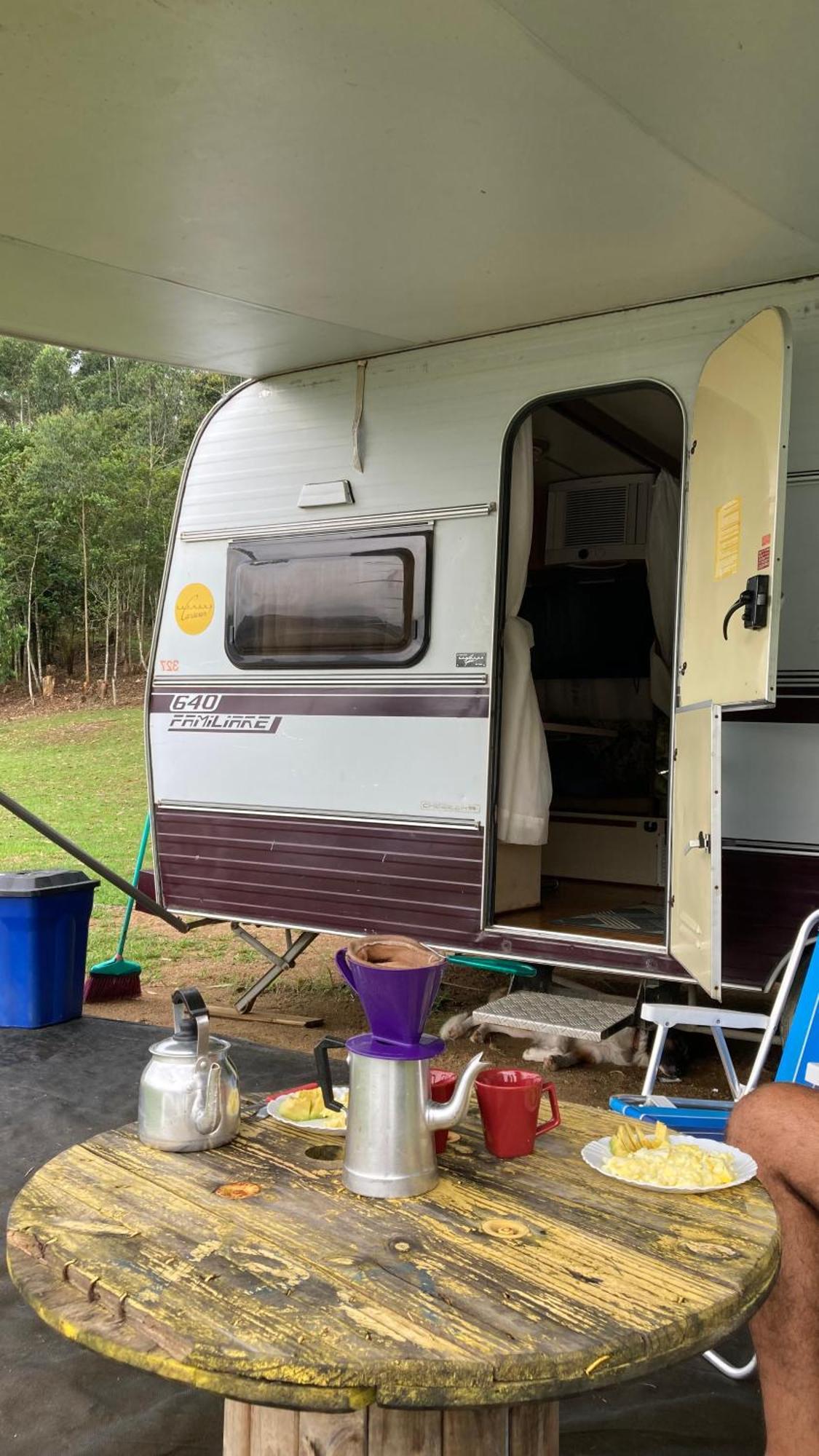 Trailer Em Sitio