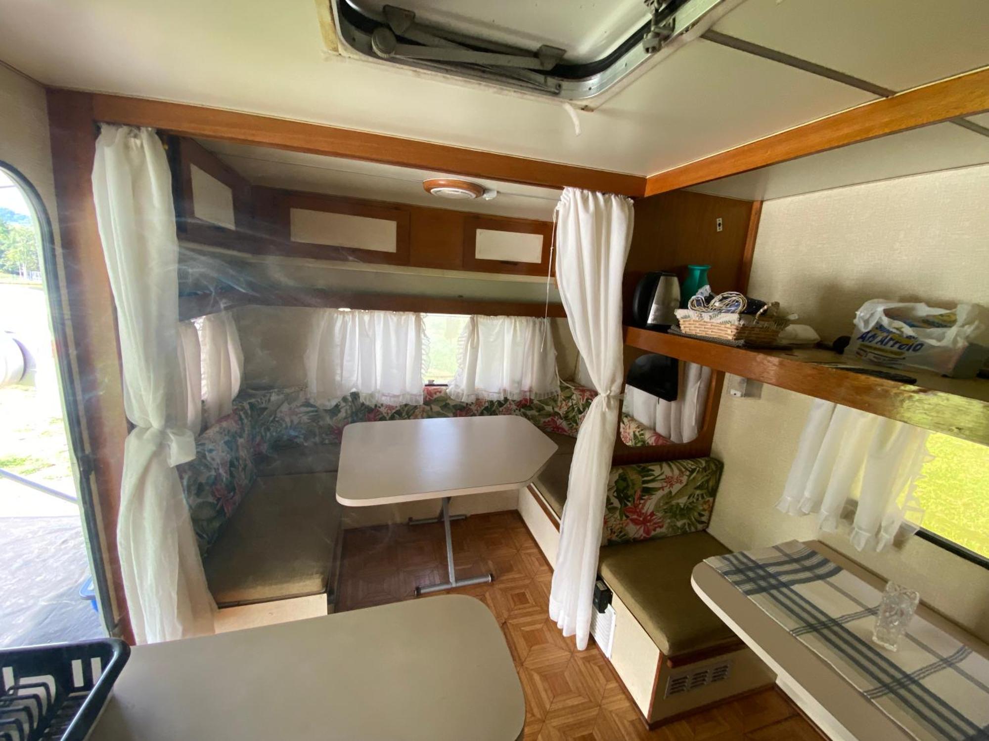 Trailer Em Sitio *